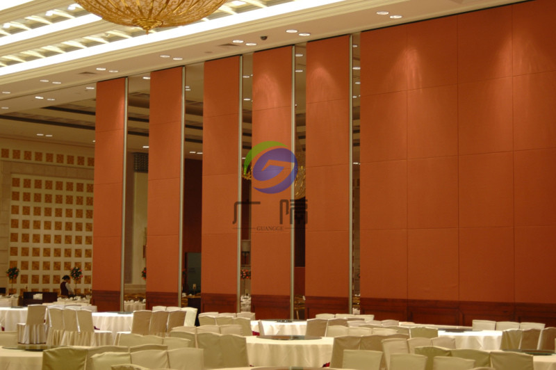 The exhibition hall activity partition